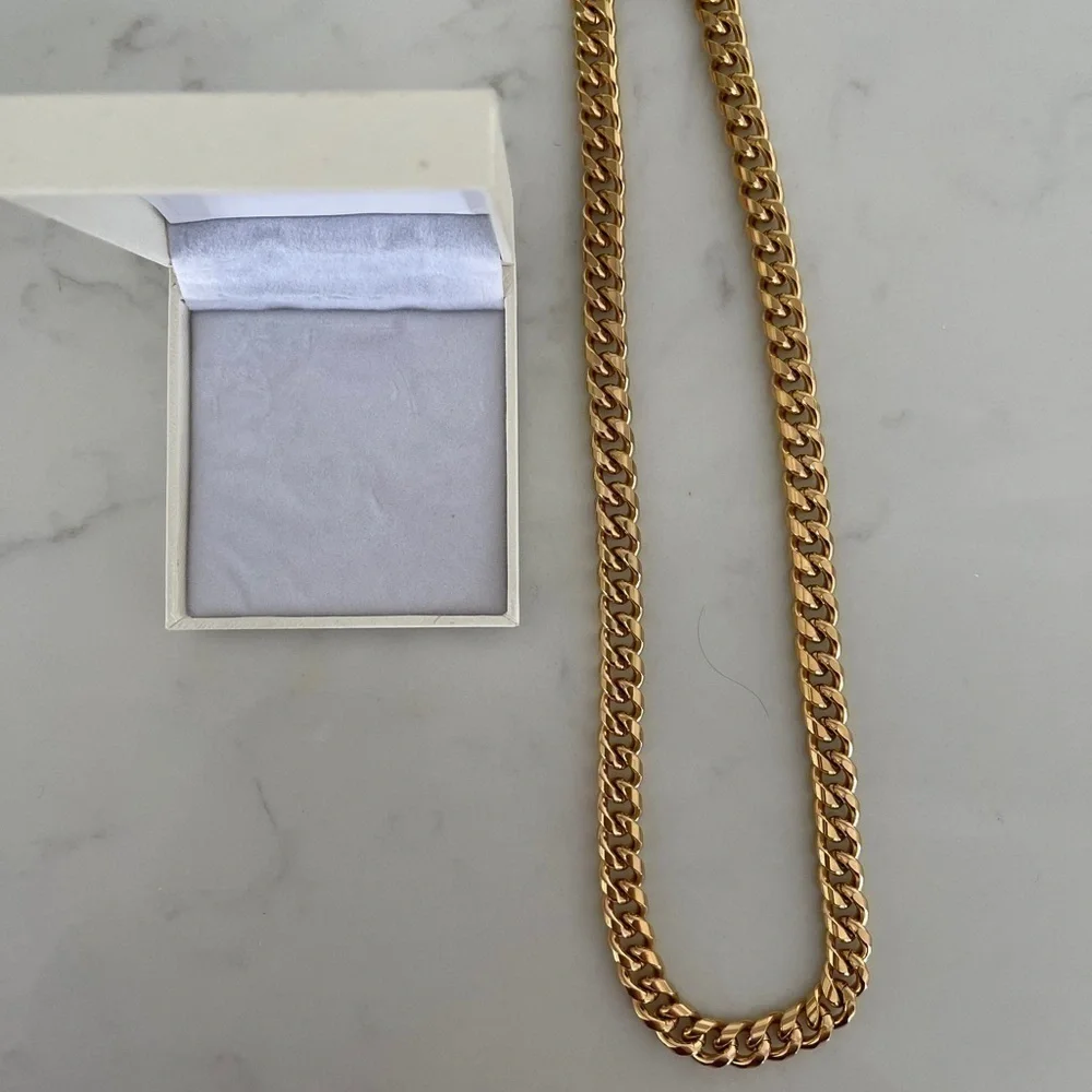 GOLD Cuban chain necklace 9MM
